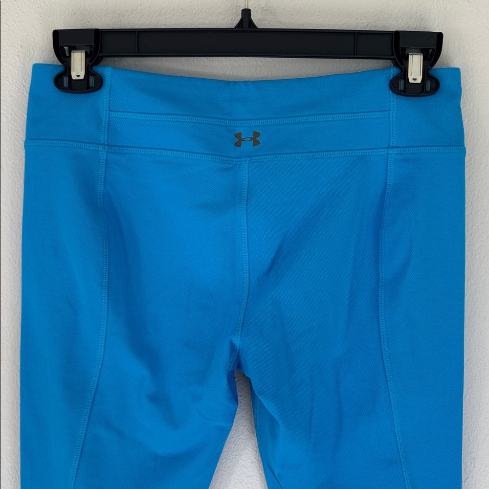 Under Armour all season gear electric blue fitted low rise capri leggings medium - Picture 6 of 9